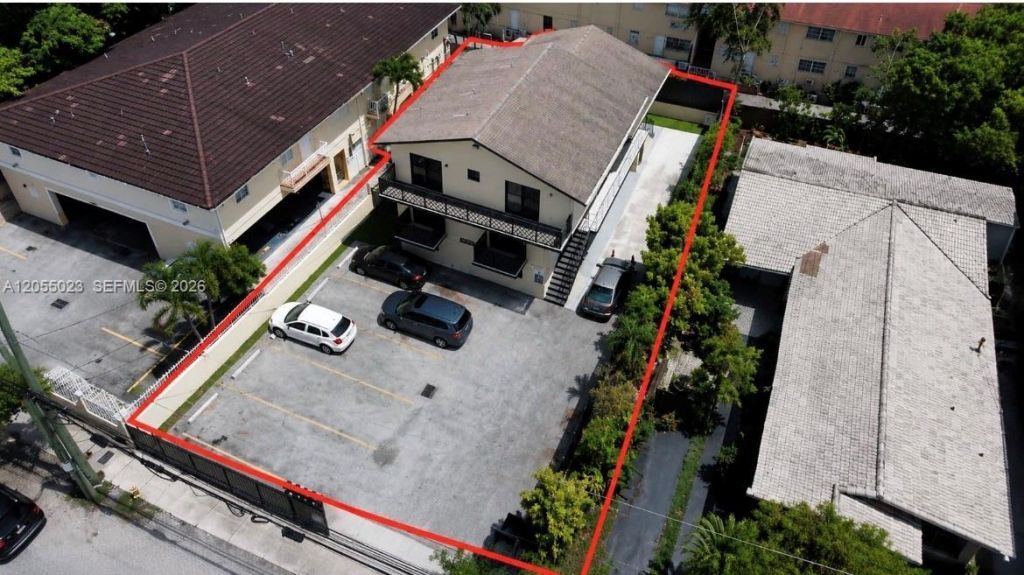 2504 NW 14th St , Miami, FL 33125 Photo