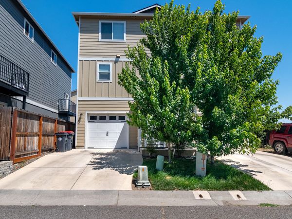 7810 Jacqueline Way, White City, OR 97503