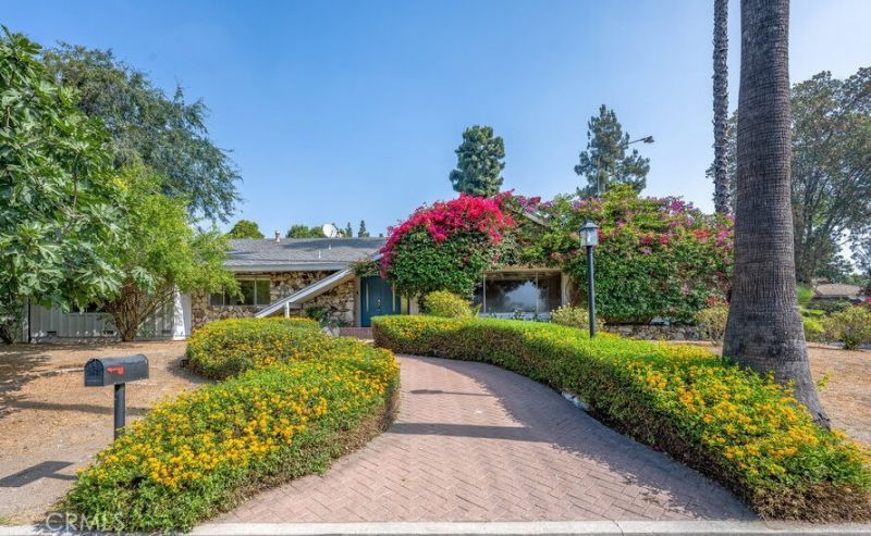 19443 Superior Street , Northridge, CA 91324 Main Photo