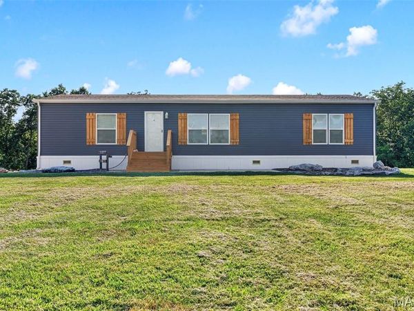845 Highway Ee , Unincorporated, MO 63389