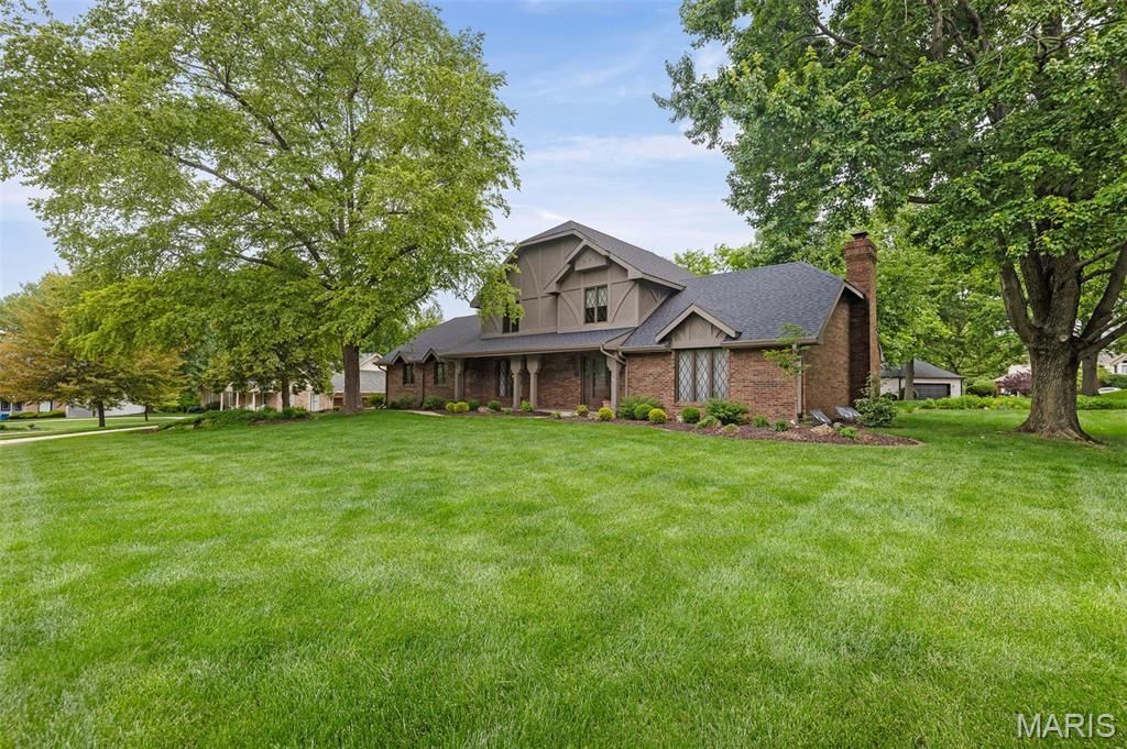147 Ginger Dale Drive, Glen Carbon, IL 62034 Main Photo