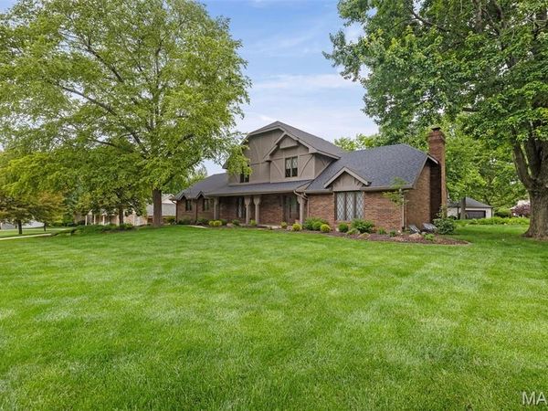 147 Ginger Dale Drive, Glen Carbon, IL 62034
