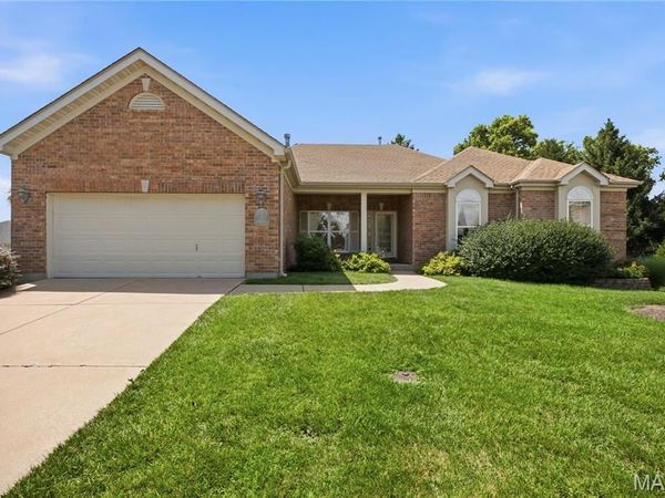 1011 Nooning Tree Drive , Chesterfield, MO 63017
