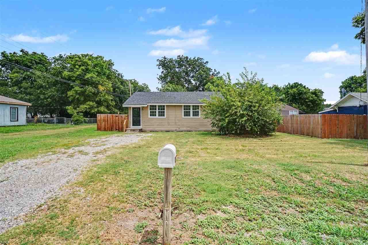 406 S 6th St, Cache, OK 73527 Main Photo