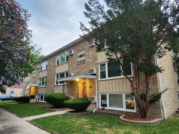 6801 13th Street , Unit 2E, Berwyn, IL 60402