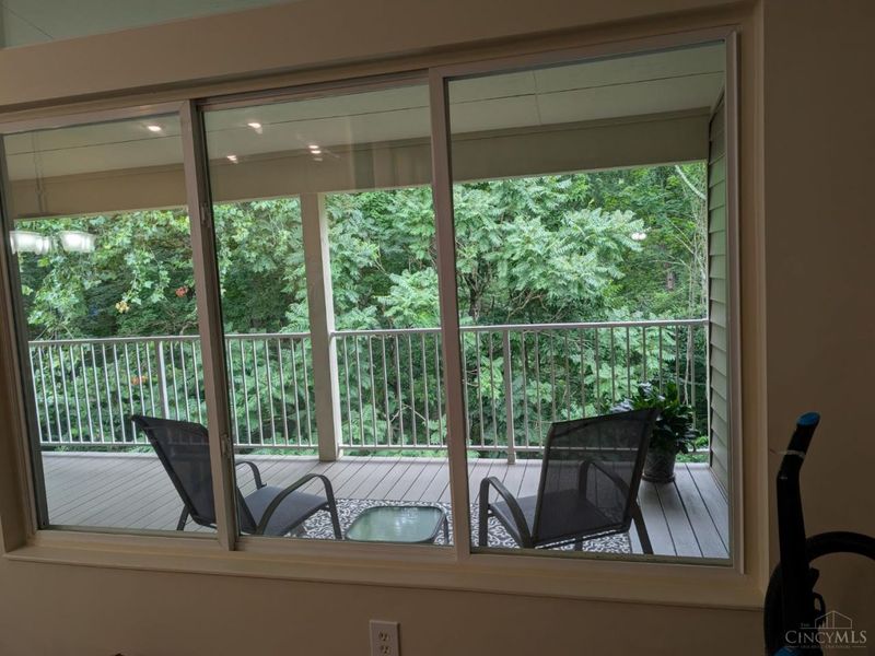 5850 Stonebridge Circle, Miami Twp, OH 45150 Photo 4
