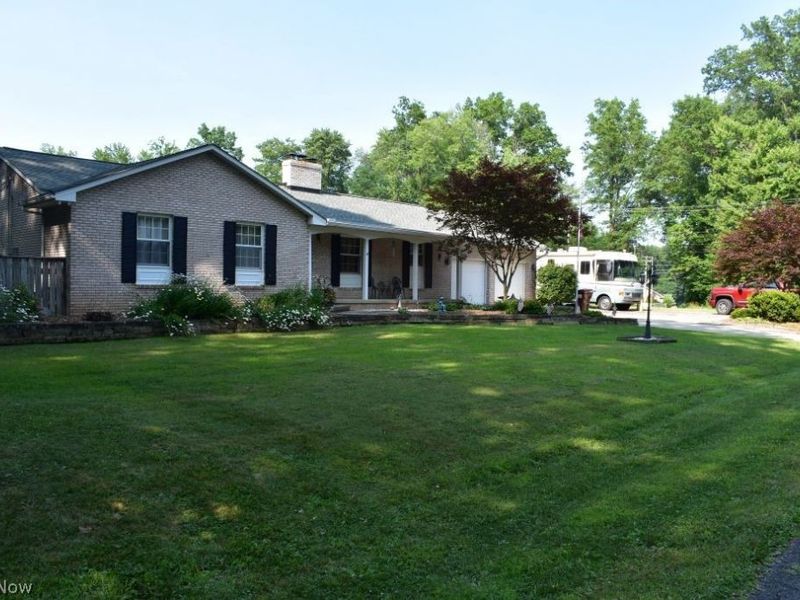 4775 Seabury Drive , Ravenna, OH 44266 Photo 3