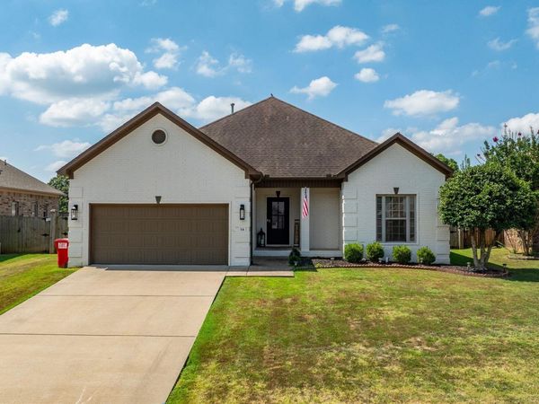 16 Oak Tree Circle, Conway, AR 72032