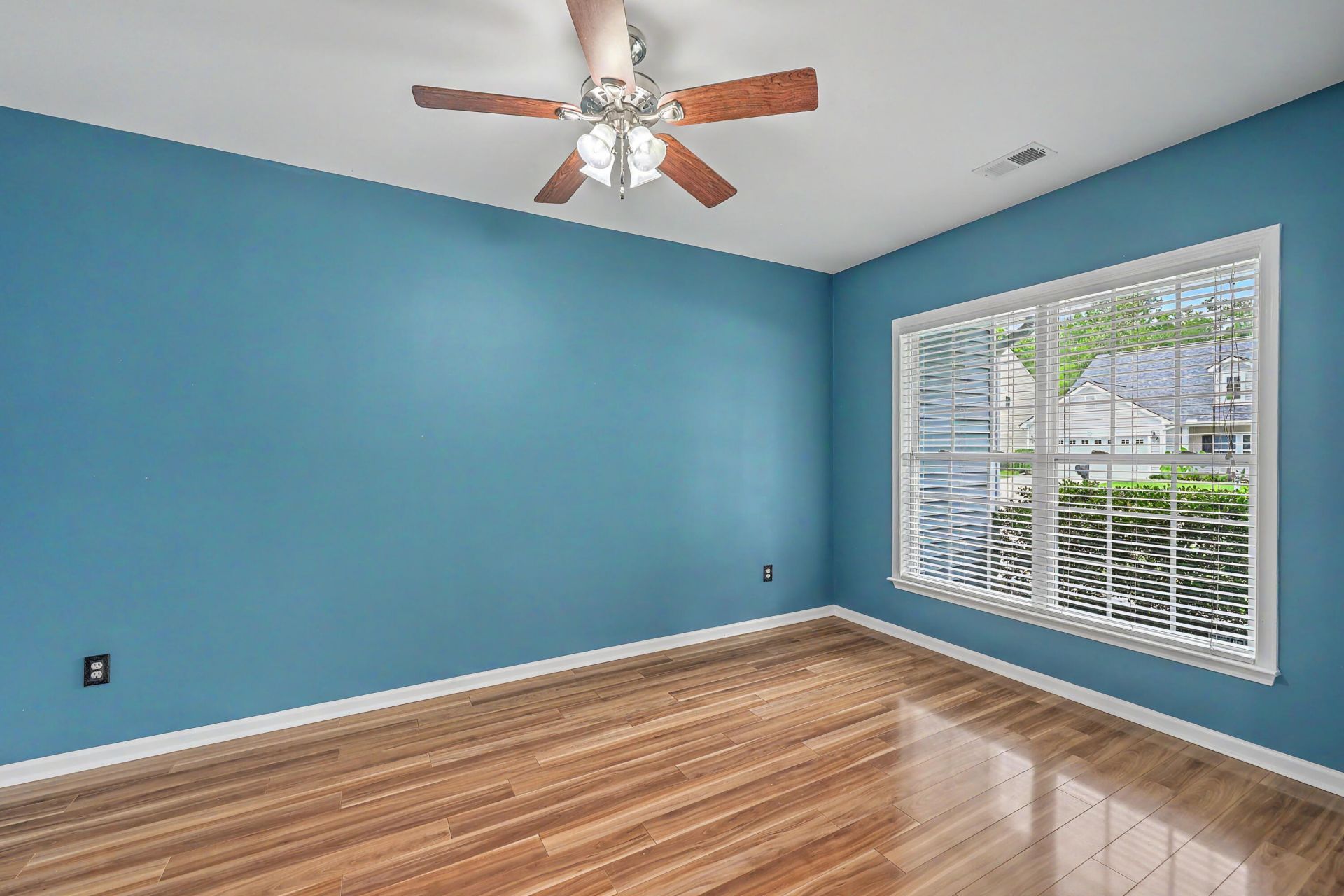 513 Mountain Laurel Circle Photo 12
