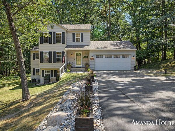 6576 Ramsdell Drive NE, Rockford, MI 49341