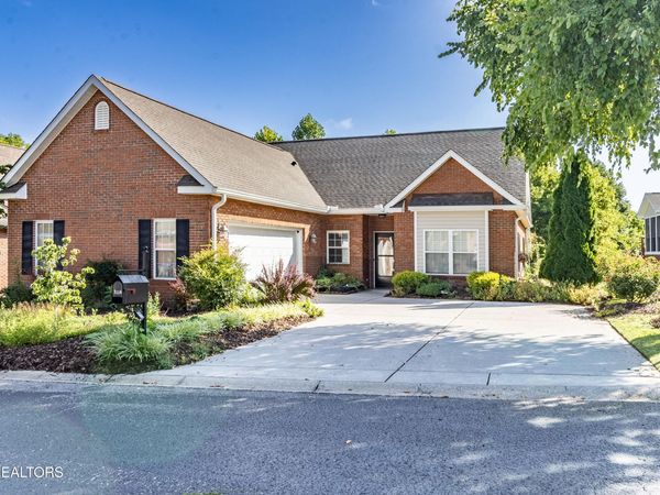 7116 Winter Oaks Way, Knoxville, TN 37918