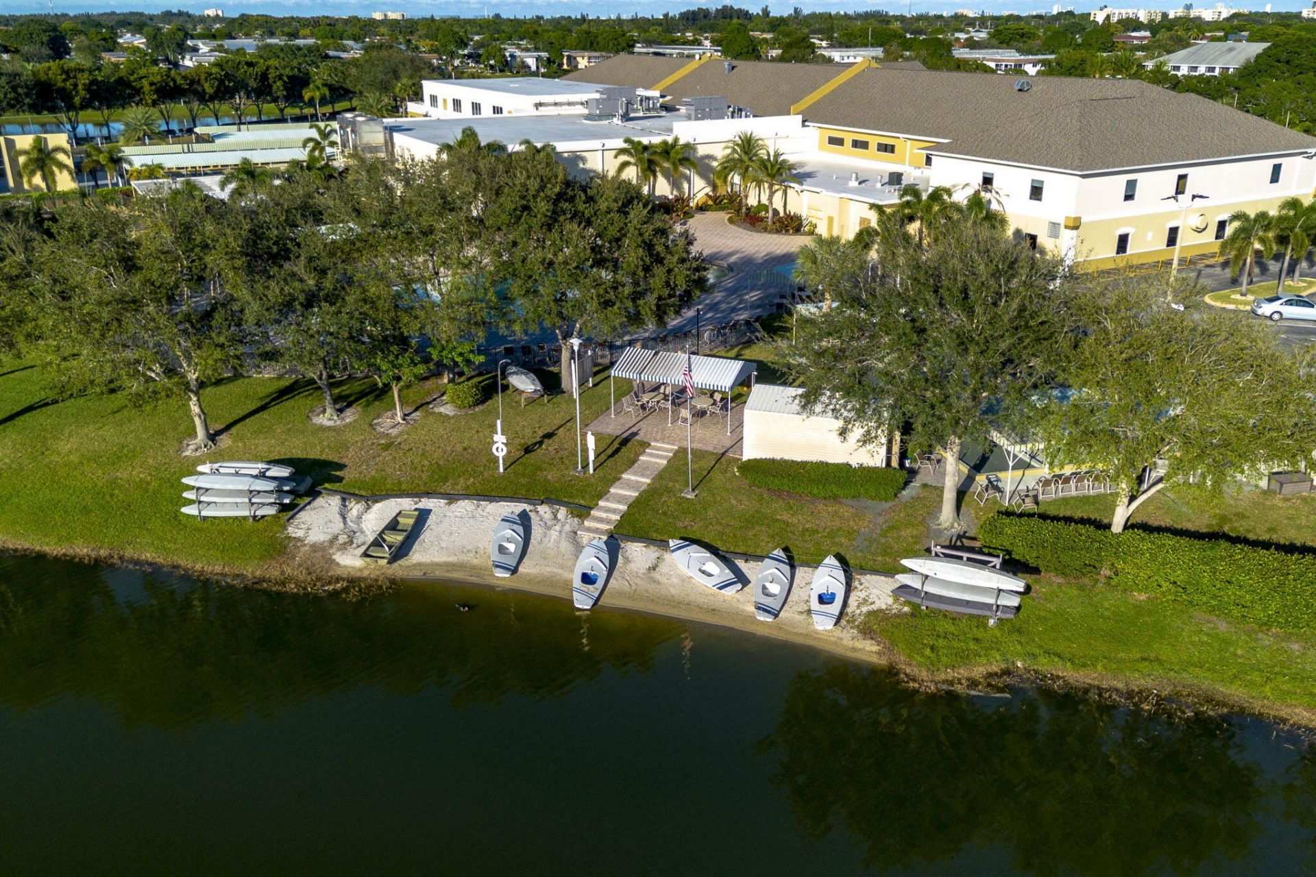 77 Kingswood, West Palm Beach, FL 33417 Photo