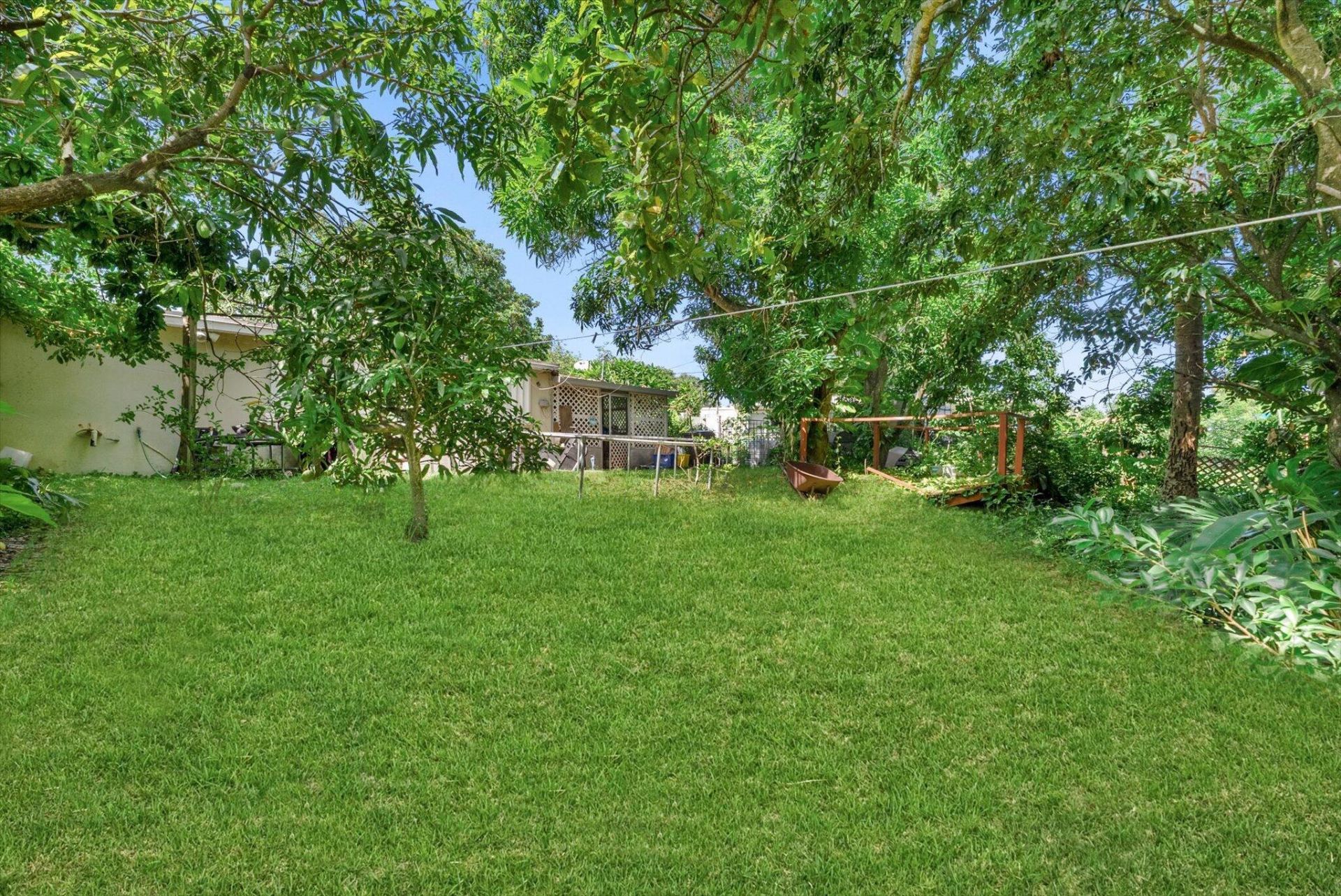 2106 Ware Drive, West Palm Beach, FL 33409 Photo