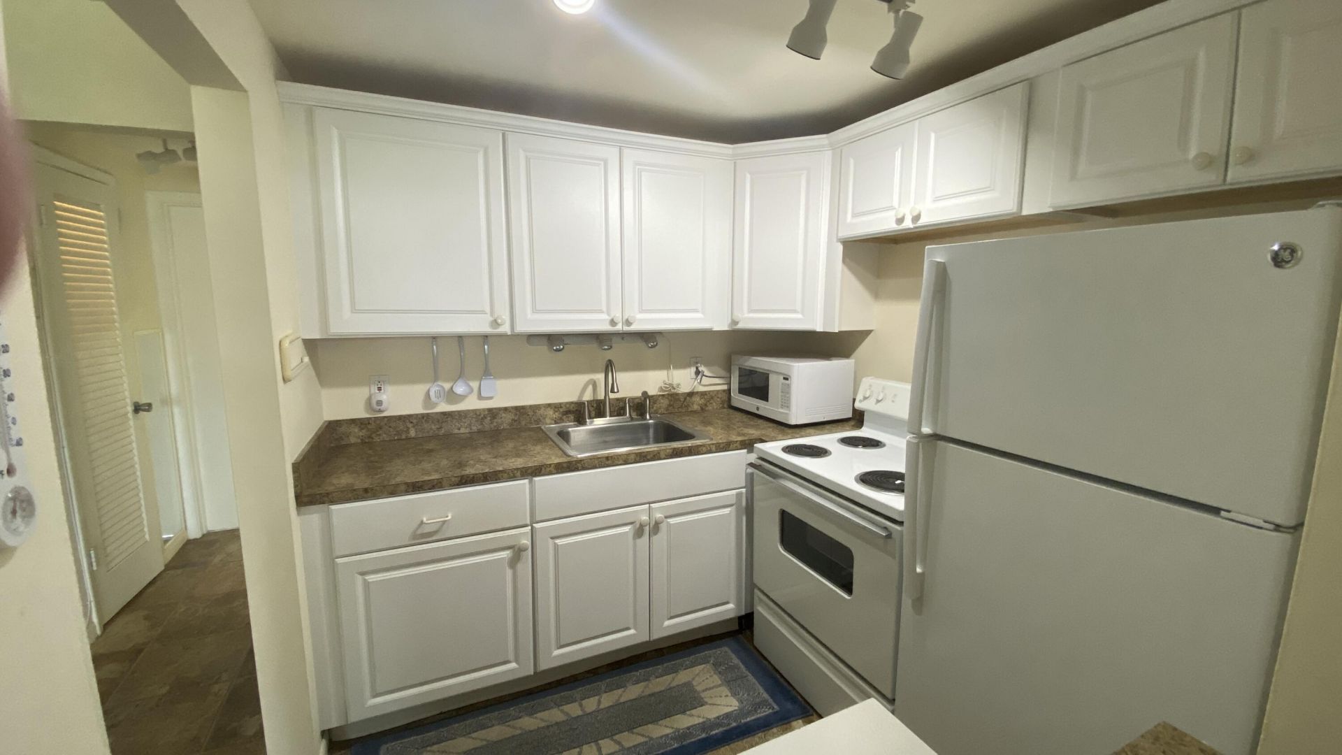 150 Easthampton G, Unit 150, West Palm Beach, FL 33417 Photo