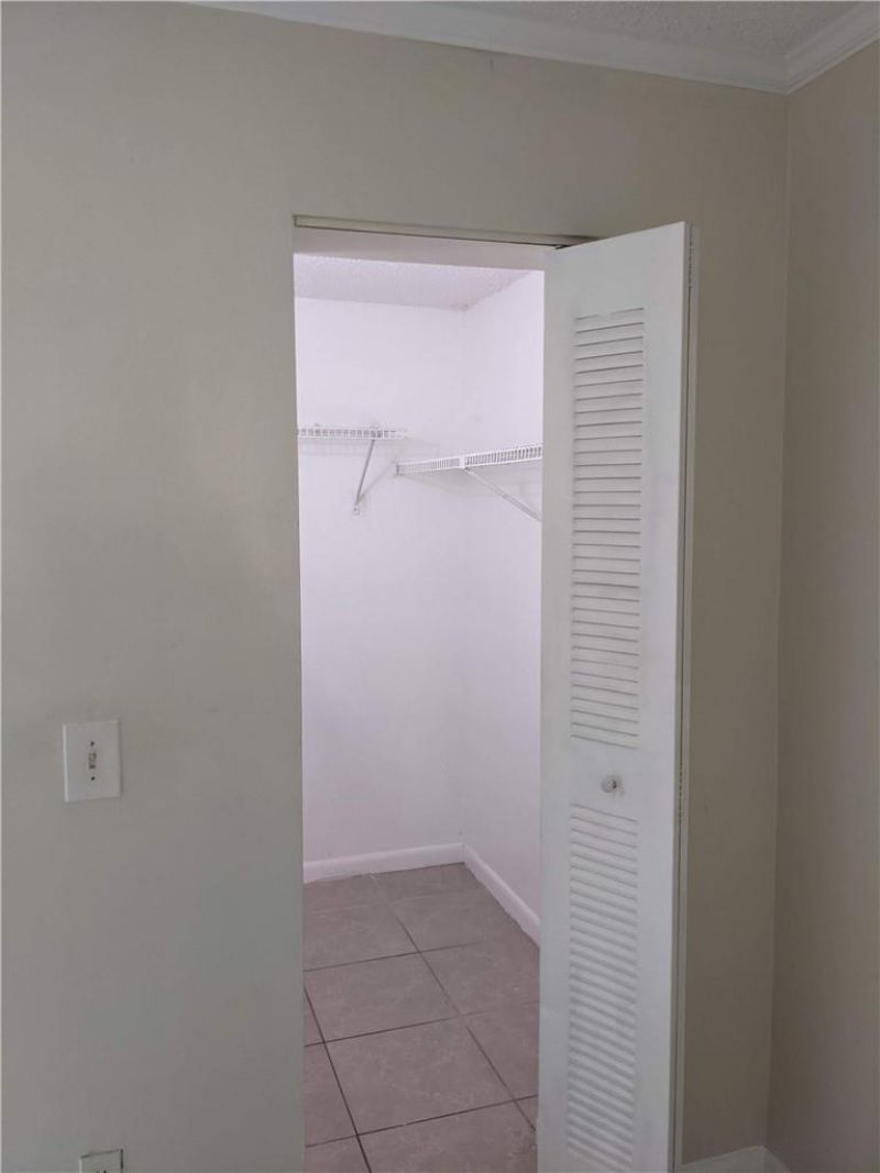 401 Meadows Circle, Boynton Beach, FL 33436 Photo