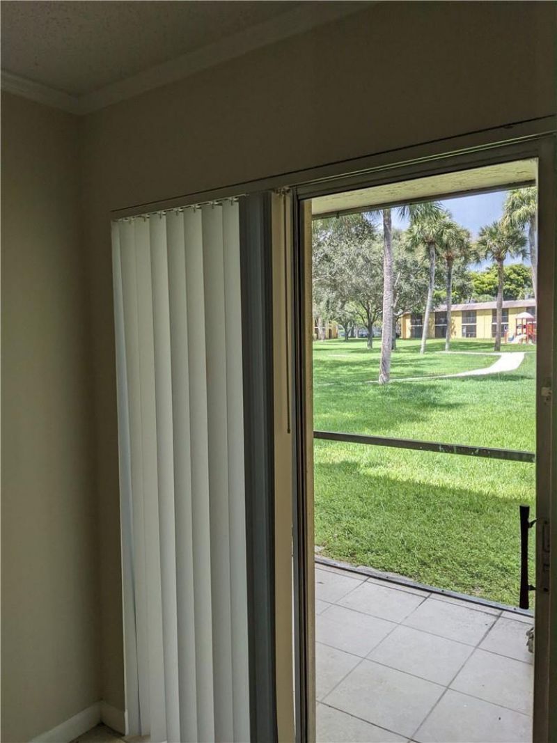 401 Meadows Circle, Boynton Beach, FL 33436 Photo