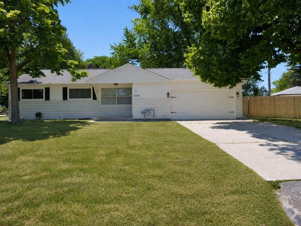 8189 N 54th St, Brown Deer, WI 53223