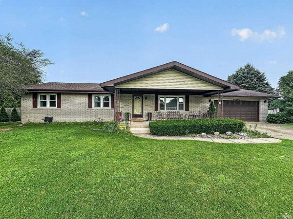 10140 Glen Lee Trail, Granger, IN 46530