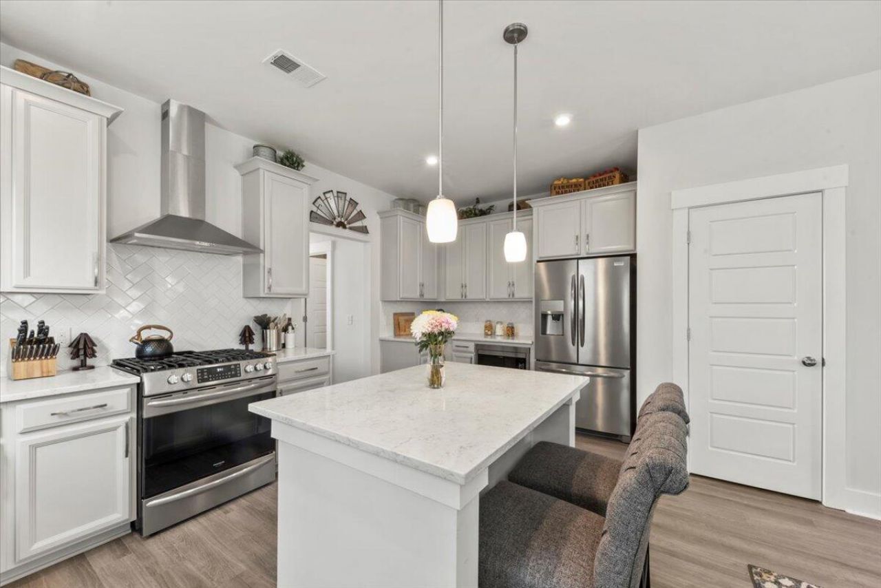 1683 Indy Drive Photo 9