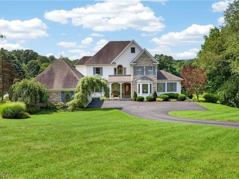 49695 Parkview Drive, East Liverpool, OH 43920 Photo 1