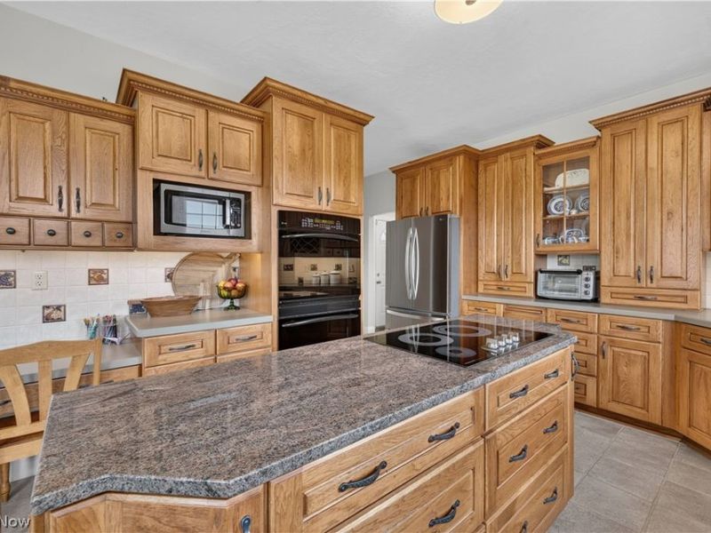 49695 Parkview Drive, East Liverpool, OH 43920 Photo 18