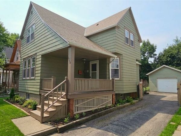1422 Graber Drive, Lakewood, OH 44107