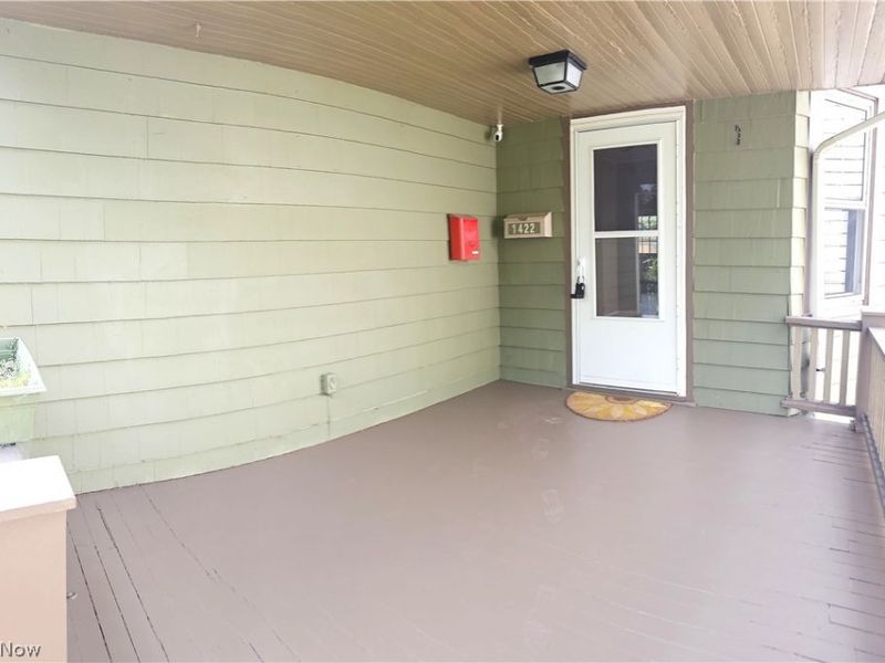 1422 Graber Drive, Lakewood, OH 44107 Photo 3
