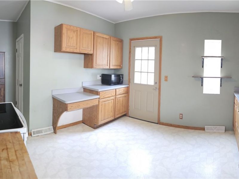1422 Graber Drive, Lakewood, OH 44107 Photo 9