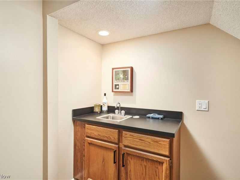 1799 Brookwood Drive, Akron, OH 44313 Photo 8
