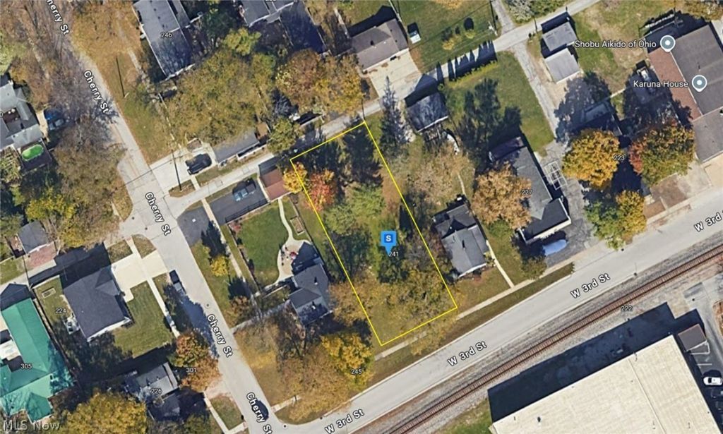 241 W 3rd Street , Perrysburg, OH 43551 Main Photo
