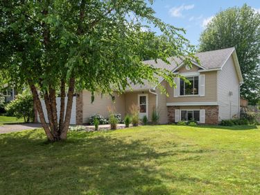 4089 Pennsylvania Avenue, Eagan, MN 55123
