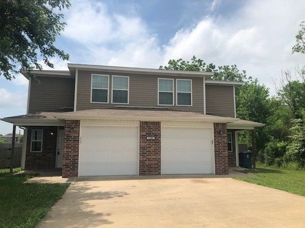 6200 SW Chickadee Street , Unit 2, Bentonville, AR 72713