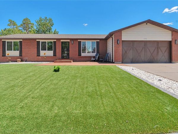 3298 S Olathe Way, Aurora, CO 80013