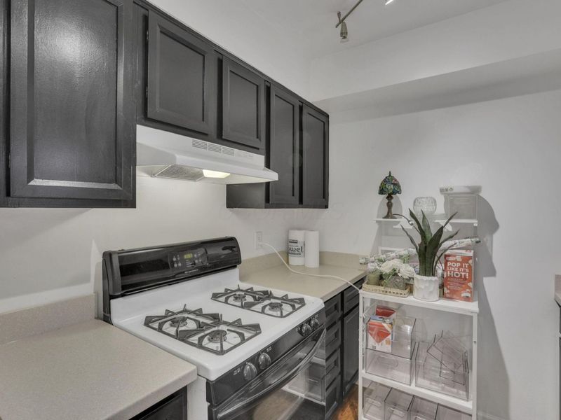 249 E Kossuth Street, Unit C, Columbus, OH 43206 Photo 12