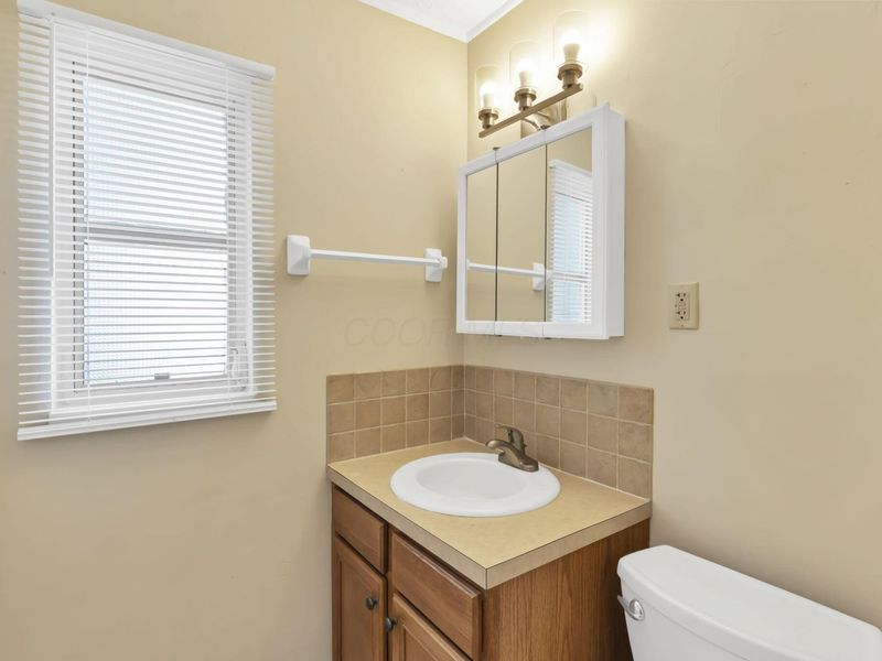 906 Bellows Avenue , Columbus, OH 43223 Photo 27