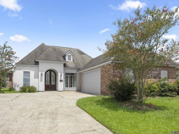 10833 Hillrose Ave, Baton Rouge, LA 70810