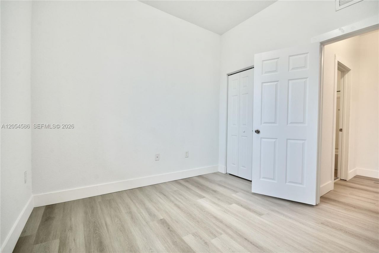 10870 NW 88th Ter , Unit 222, Doral, FL 33178 Photo