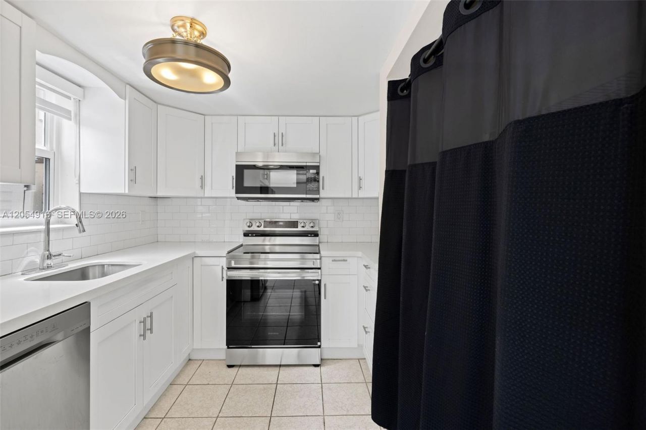 2217 W 69th St , Unit 2217A, Hialeah, FL 33016 Photo