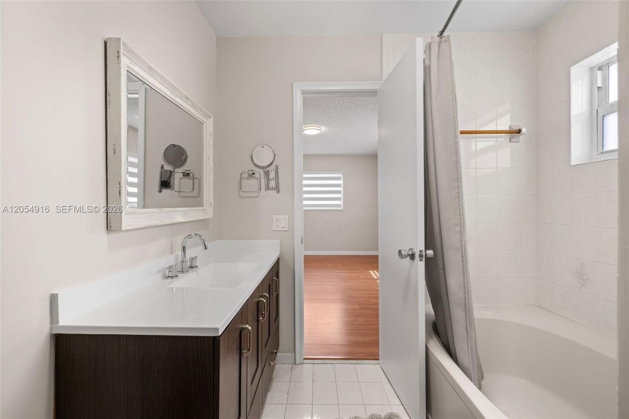 2217 W 69th St , Unit 2217A, Hialeah, FL 33016 Photo