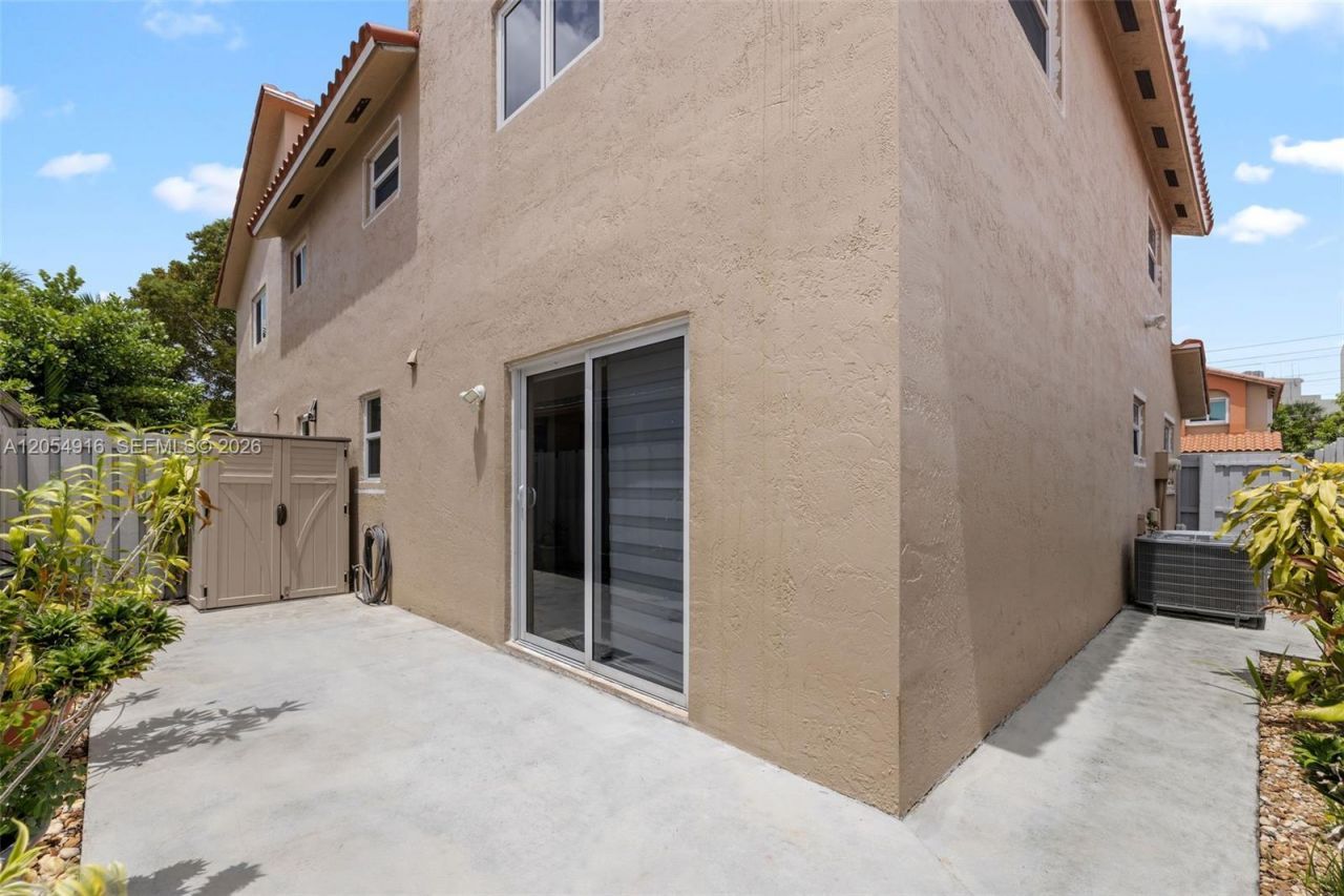2217 W 69th St , Unit 2217A, Hialeah, FL 33016 Photo