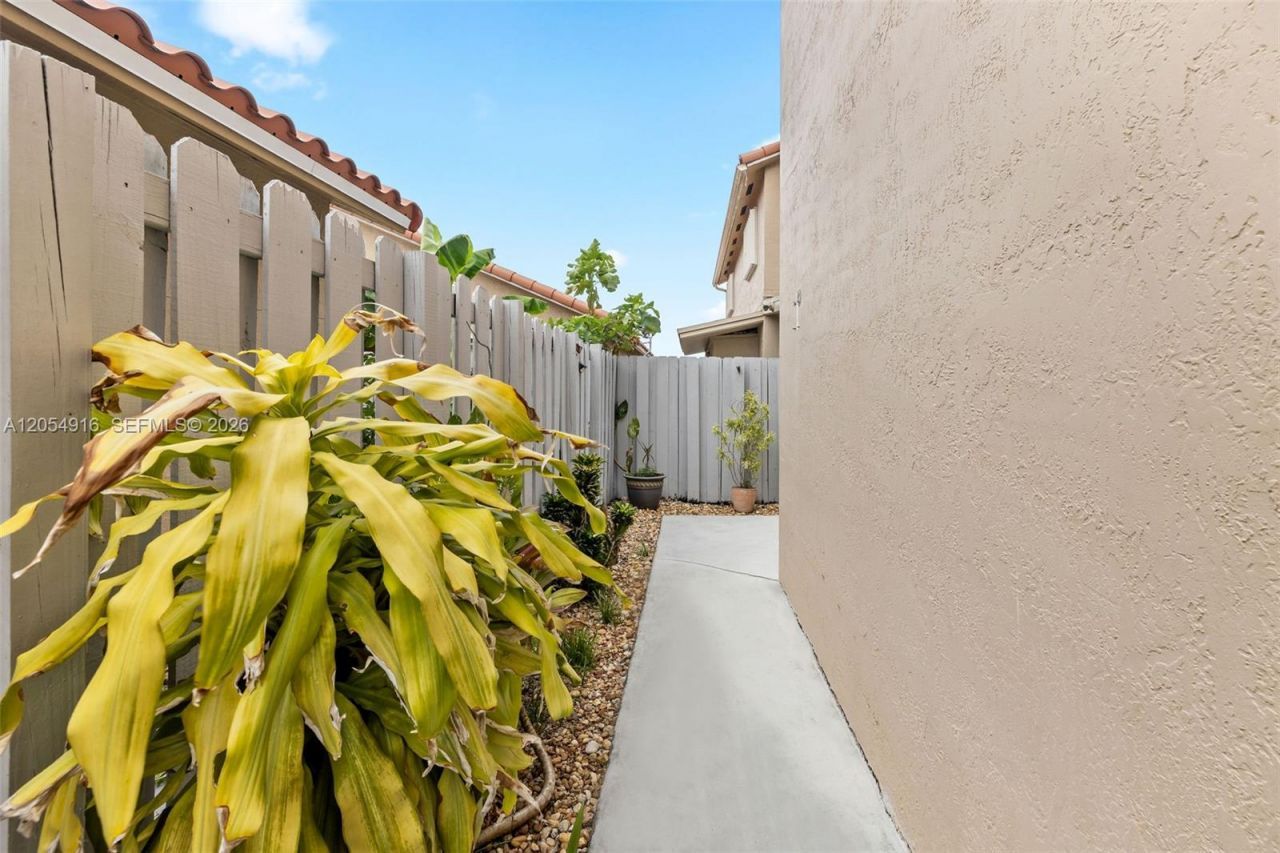 2217 W 69th St , Unit 2217A, Hialeah, FL 33016 Photo