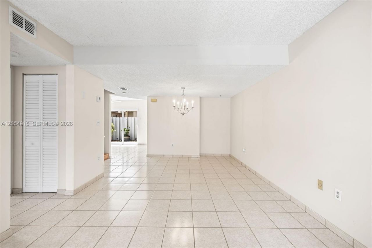 2217 W 69th St , Unit 2217A, Hialeah, FL 33016 Photo