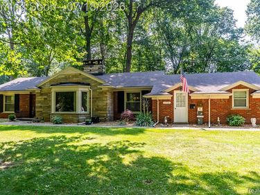17751 Mayfield Street, Livonia, MI 48152