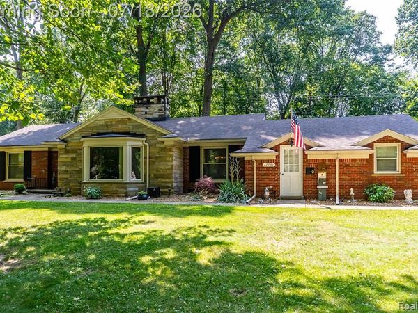 17751 Mayfield Street, Livonia, MI 48152