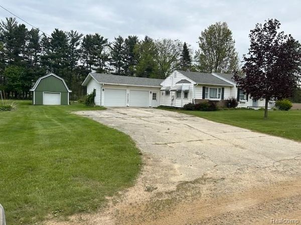 364 Carpenter Road, Watertown Twp, MI 48435