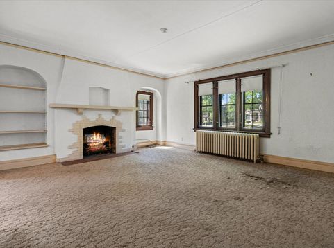 Main Photo