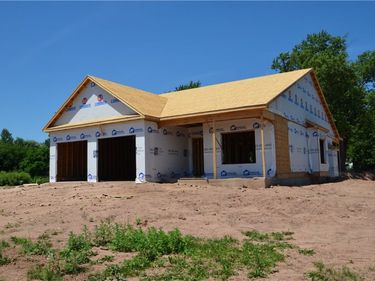 9 Anitas Lane, Brockport, NY 14420
