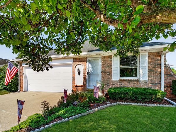 1278 Holiday Lane W, Brownsburg, IN 46112