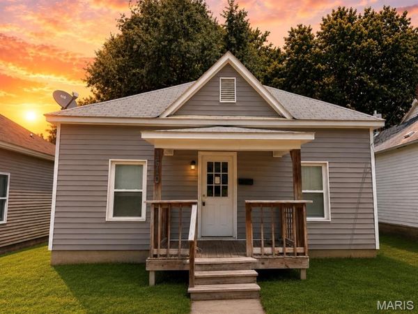 1610 Fulton Avenue , Hannibal, MO 63401