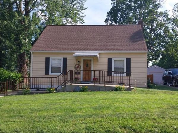 915 McDonough Street , St Charles, MO 63301